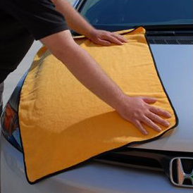 Drying a Car with a Cobra Gold Plush Microfiber Towel